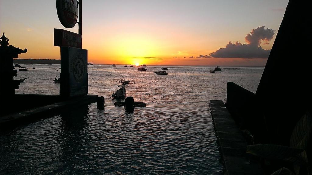 Lembongan Made Inn Exterior photo