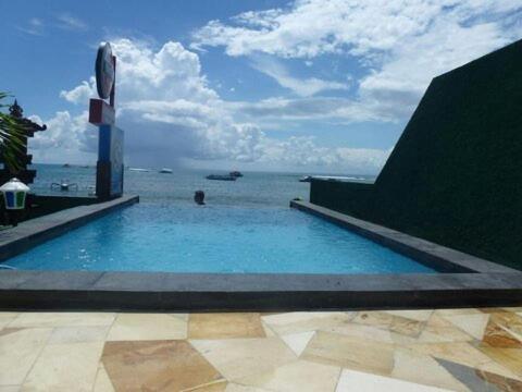 Lembongan Made Inn Exterior photo